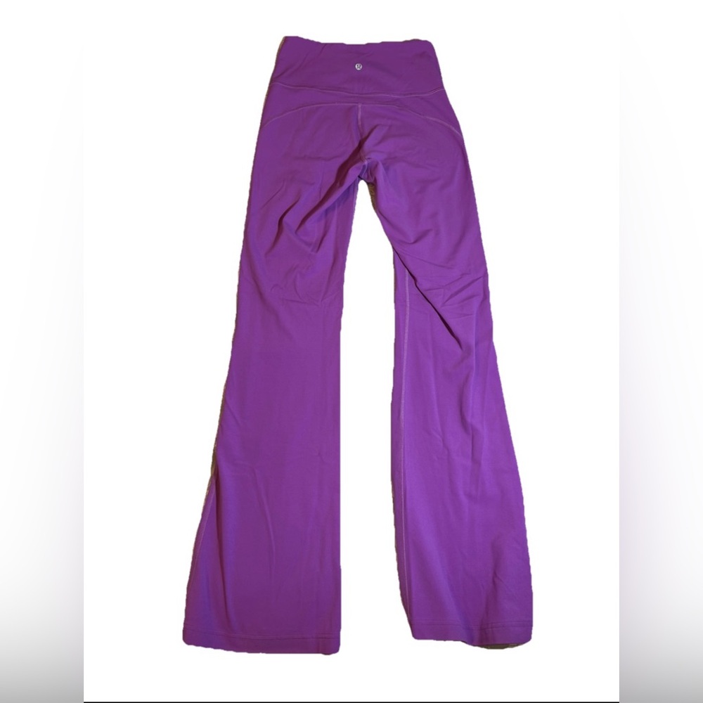 LULULEMON Women’s Flared Yoga Leggings Purple Size 6 Tall, Like New Condition - Picture 6 of 7